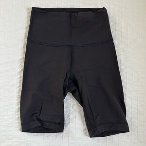 Lululemon Wonder Train Biker Shorts
